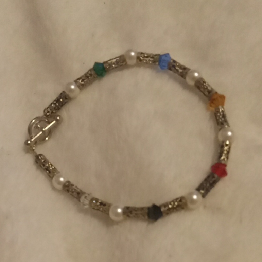 Elegant Multicolor Beaded Bracelet